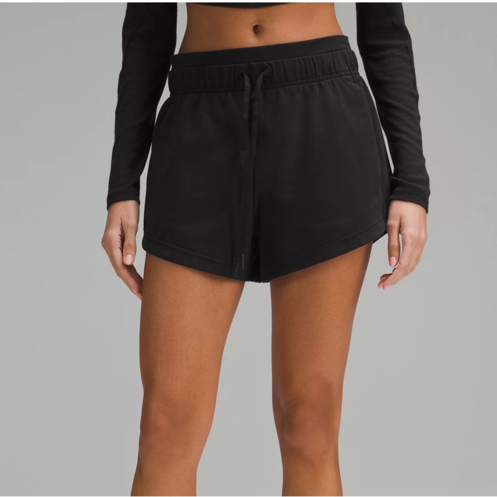 Lululemon Inner Glow High-Rise Short 3"